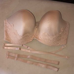 Victoria’s Secret strapless bra
